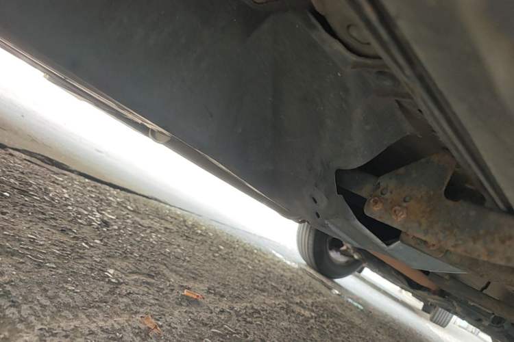 Used Honda CR-V 2010 2.0L automatic two-wheel drive urban version Chassis Rear Right
