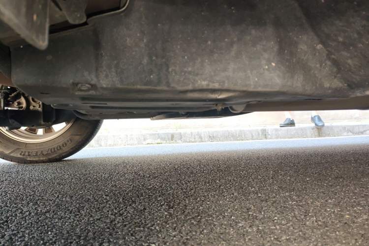 Used Honda CR-V 2010 2.0L automatic two-wheel drive urban version Chassis Rear Right