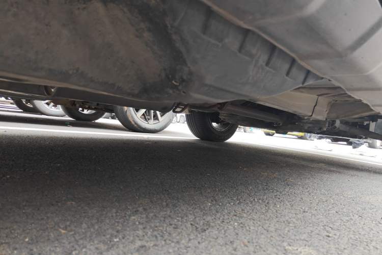 Used Honda CR-V 2010 2.0L automatic two-wheel drive urban version Chassis Rear Right