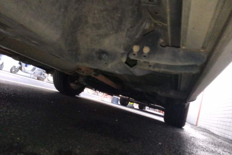 Used Honda CR-V 2010 2.0L automatic two-wheel drive urban version Chassis Rear Right