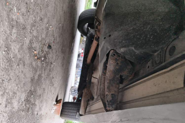 Used Honda CR-V 2010 2.0L automatic two-wheel drive urban version Chassis Rear Right