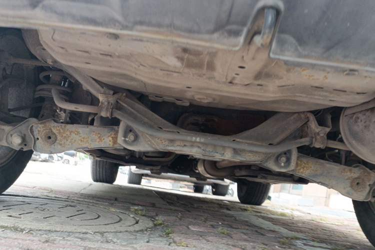 Used Honda CR-V 2010 2.0L automatic two-wheel drive urban version Chassis Rear