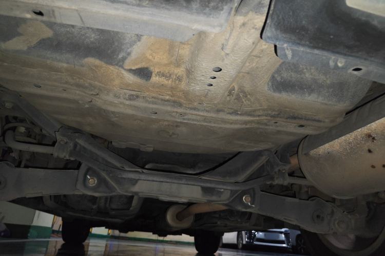 Used Honda CR-V 2010 2.0L automatic two-wheel drive urban version Chassis Rear