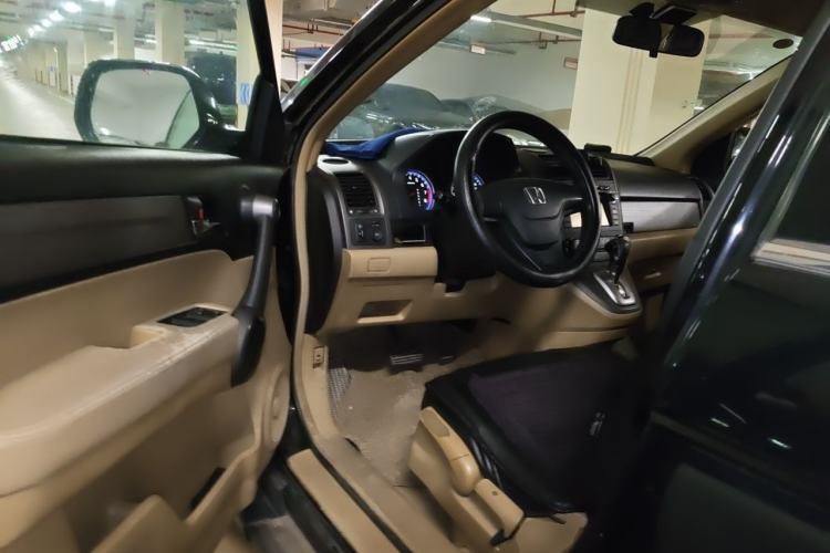 Used Honda CR-V 2010 2.0L automatic two-wheel drive urban version Driver Seat