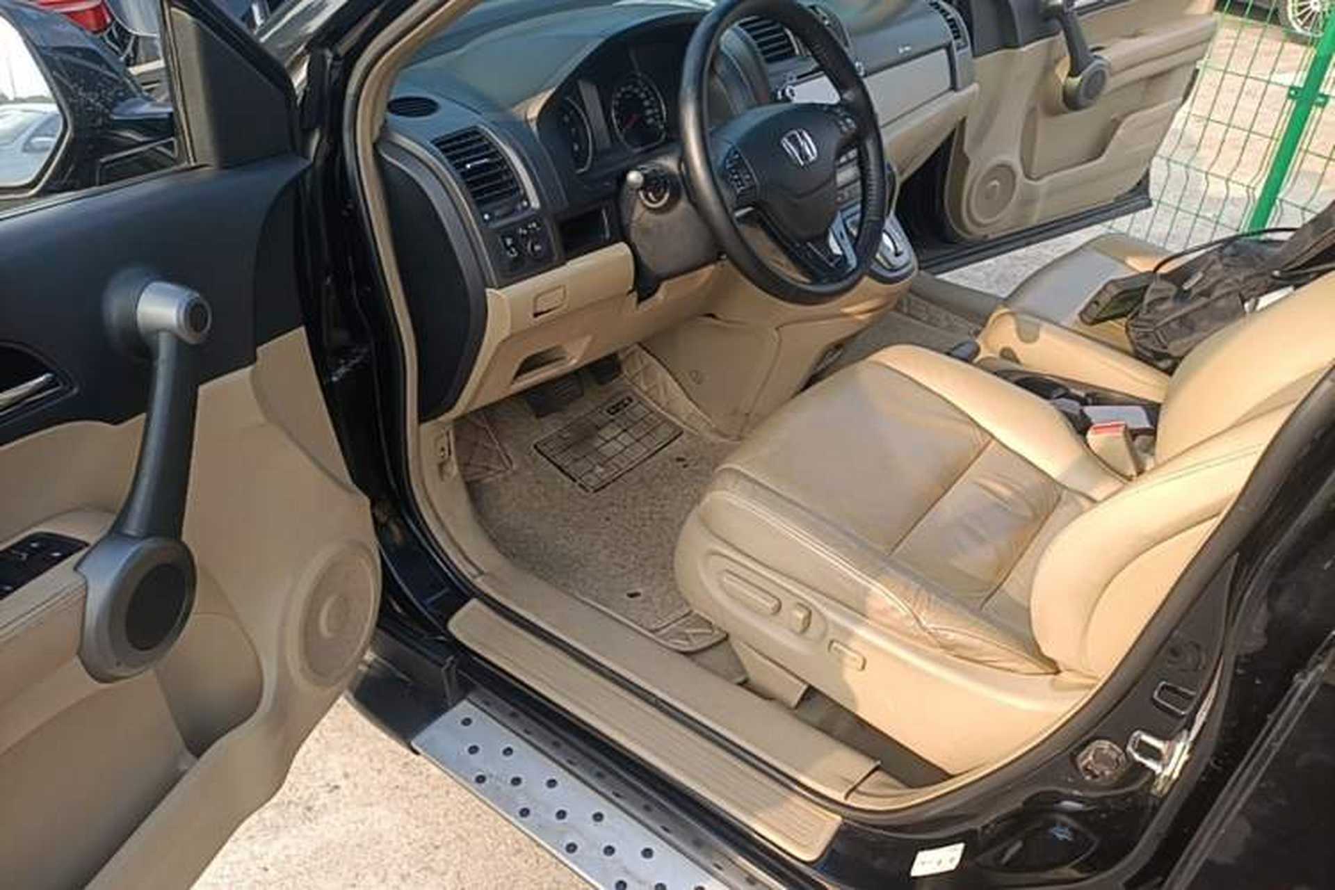 Used Honda CR-V 2010 2.4L automatic four-wheel drive luxury version Driver Seat