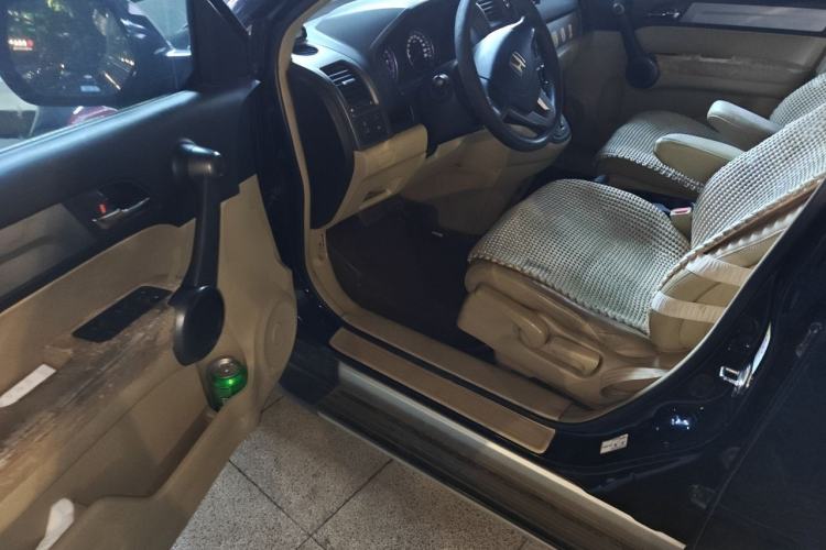 Used Honda CR-V 2010 2.0L automatic two-wheel drive urban version Driver Seat