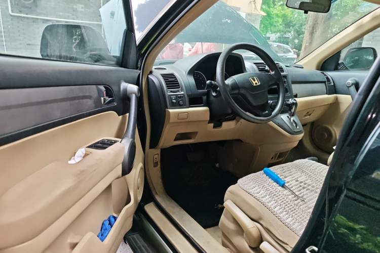 Used Honda CR-V 2010 2.0L automatic two-wheel drive urban version Driver Seat