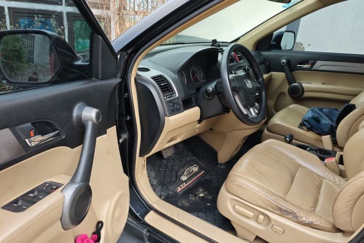 Used Honda CR-V 2010 2.4L automatic four-wheel drive luxury version Driver Seat
