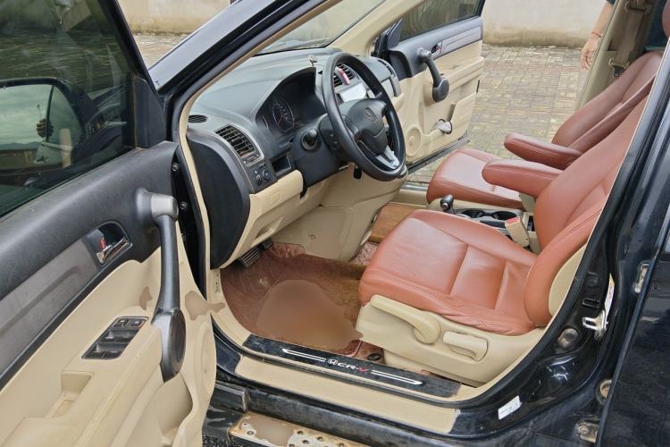 Used Honda CR-V 2010 2.0L automatic two-wheel drive urban version Driver Seat