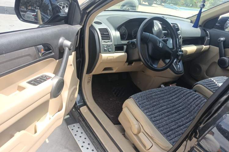Used Honda CR-V 2010 2.0L automatic two-wheel drive urban version Driver Seat