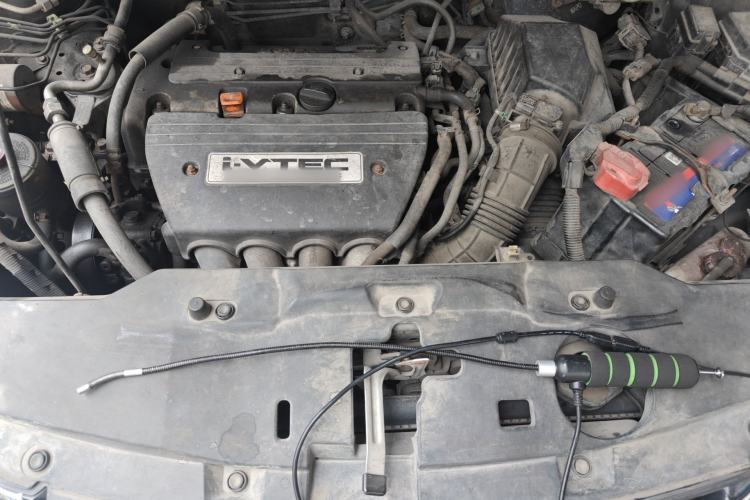 Used Honda CR-V 2010 2.4L automatic four-wheel drive luxury version Engine Bay