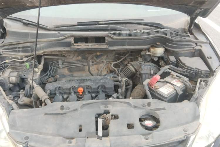 Used Honda CR-V 2010 2.0L Automatic Four-Wheel Drive Classic Edition Engine Bay