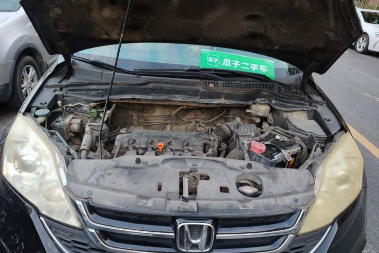 Used Honda CR-V 2010 2.0L automatic two-wheel drive urban version Engine Bay