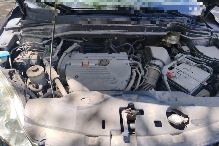 Used Honda CR-V 2010 2.4L automatic four-wheel drive luxury version Engine Bay