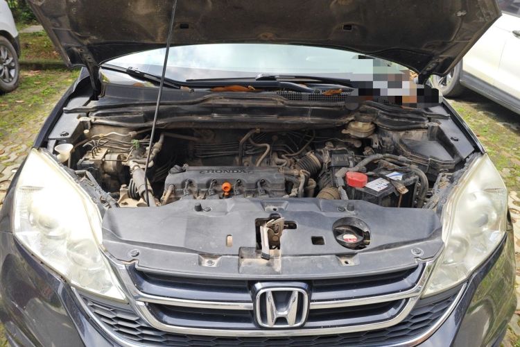 Used Honda CR-V 2010 2.0L Automatic Four-Wheel Drive Classic Edition Engine Bay