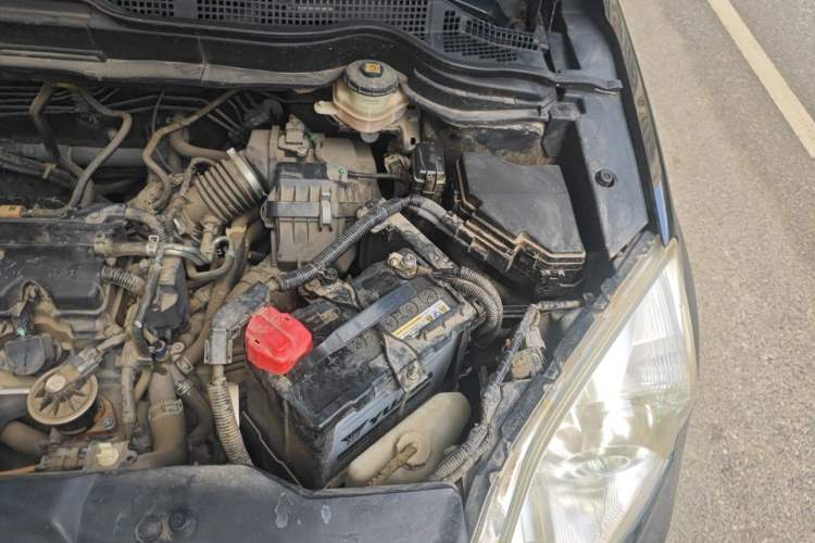 Used Honda CR-V 2010 2.0L Automatic Four-Wheel Drive Classic Edition Engine Bay Left