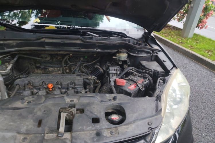 Used Honda CR-V 2010 2.0L automatic two-wheel drive urban version Engine Bay Left