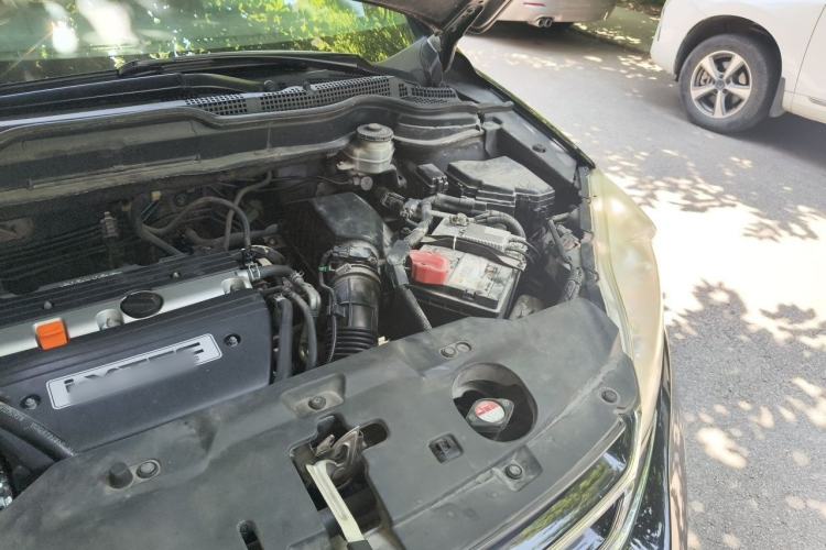 Used Honda CR-V 2010 2.4L automatic four-wheel drive luxury version Engine Bay Left