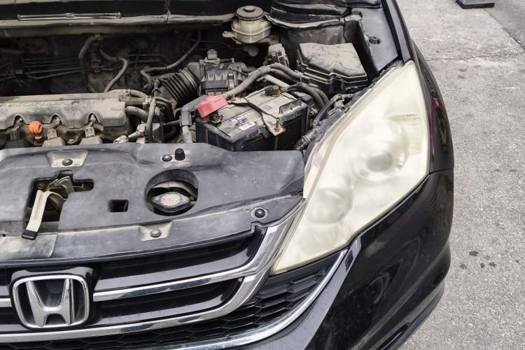 Used Honda CR-V 2010 2.0L Automatic Four-Wheel Drive Classic Edition Engine Bay Left