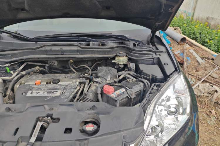 Used Honda CR-V 2010 2.4L automatic four-wheel drive luxury version Engine Bay Left