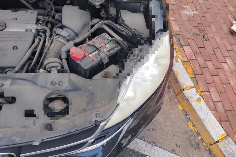 Used Honda CR-V 2010 2.4L Automatic Four-Wheel Drive Prestige Navigation Edition Engine Bay Left