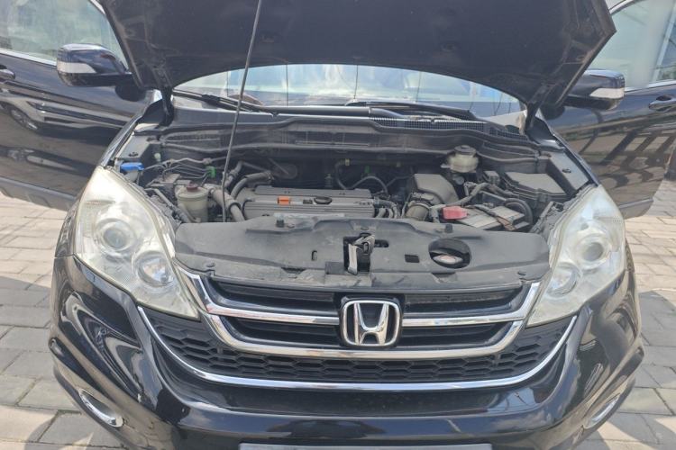 Used Honda CR-V 2010 2.4L automatic four-wheel drive luxury version Engine Bay
