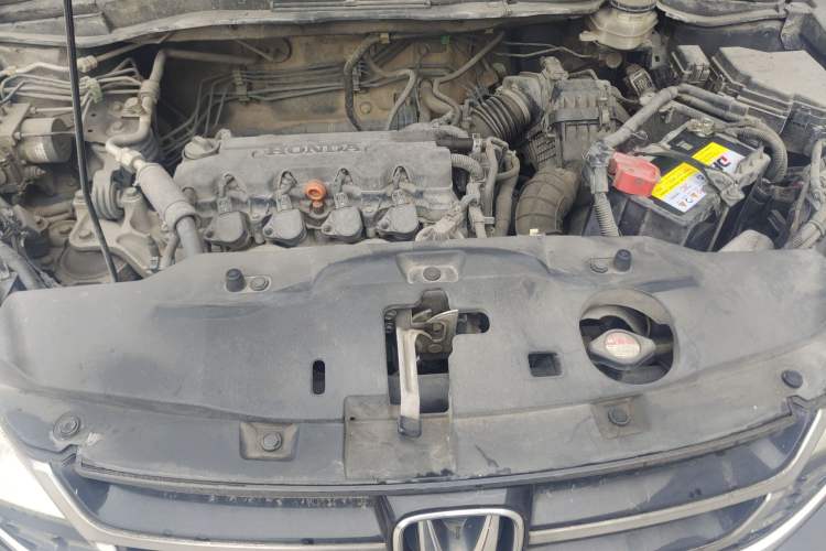 Used Honda CR-V 2010 2.0L Automatic Four-Wheel Drive Classic Edition Engine Bay