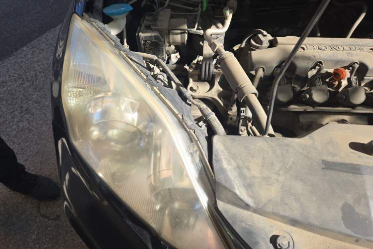 Used Honda CR-V 2010 2.0L Automatic Four-Wheel Drive Classic Edition Engine Bay Right