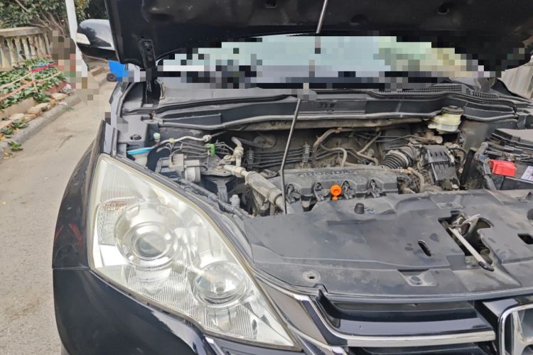 Used Honda CR-V 2010 2.0L automatic two-wheel drive urban version Engine Bay Right