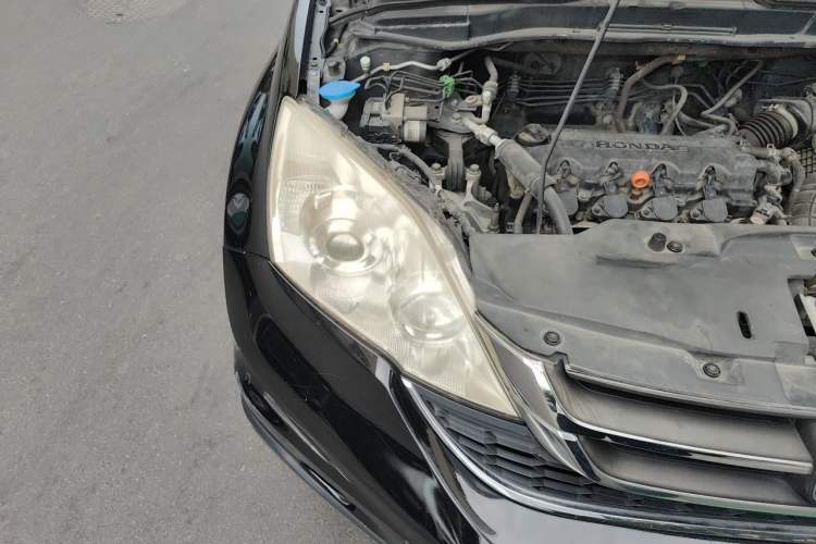 Used Honda CR-V 2010 2.0L automatic two-wheel drive urban version Engine Bay Right
