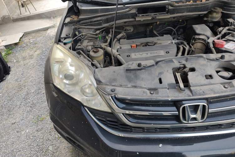 Used Honda CR-V 2010 2.4L automatic four-wheel drive luxury version Engine Bay Right