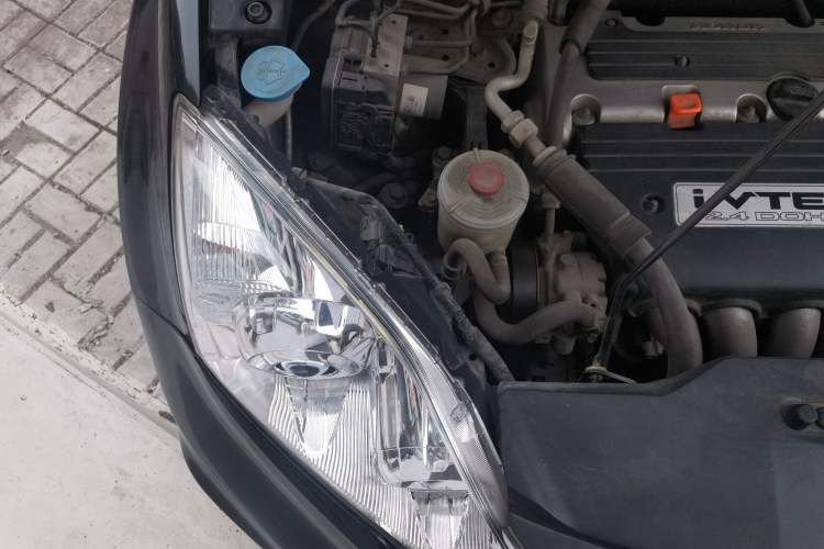 Used Honda CR-V 2010 2.4L Automatic Four-Wheel Drive Prestige Edition Engine Bay Right