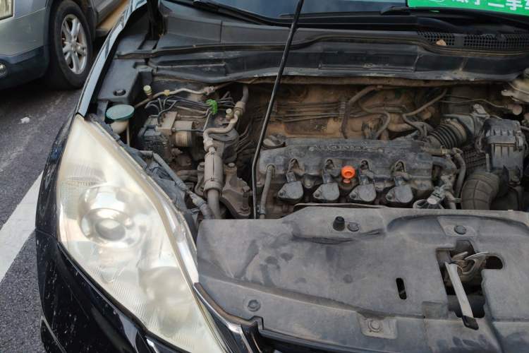 Used Honda CR-V 2010 2.0L automatic two-wheel drive urban version Engine Bay Right