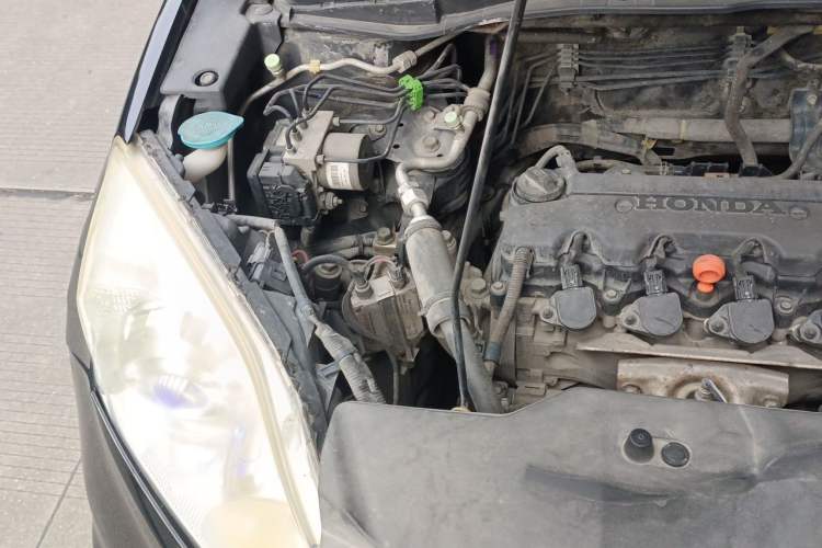 Used Honda CR-V 2010 2.0L Automatic Four-Wheel Drive Classic Edition Engine Bay Right