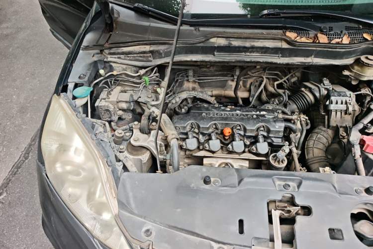 Used Honda CR-V 2010 2.0L automatic two-wheel drive urban version Engine Bay Right