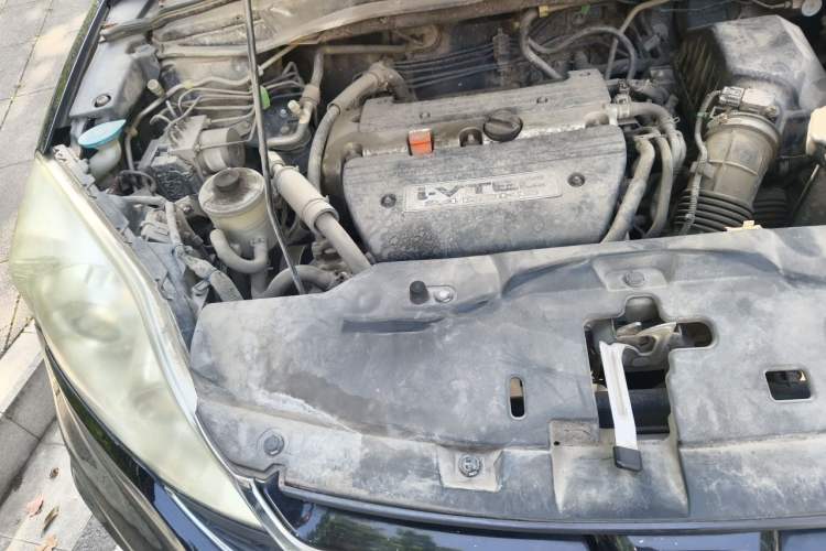 Used Honda CR-V 2010 2.4L automatic four-wheel drive luxury version Engine Bay Right