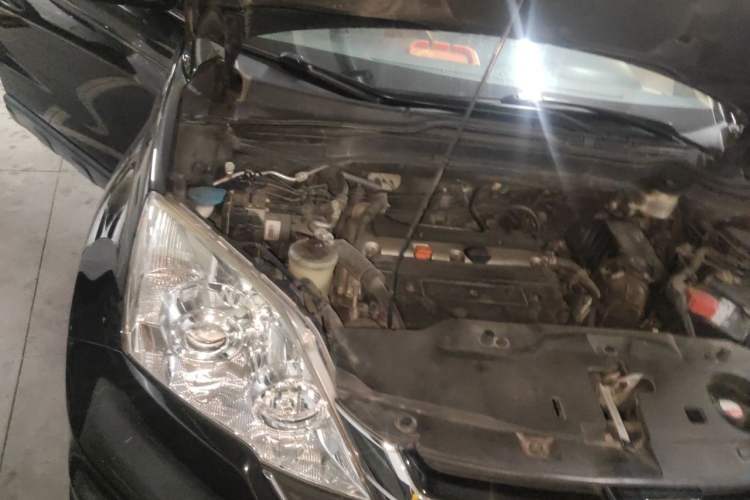 Used Honda CR-V 2010 2.4L Automatic Four-Wheel Drive Prestige Edition Engine Bay Right
