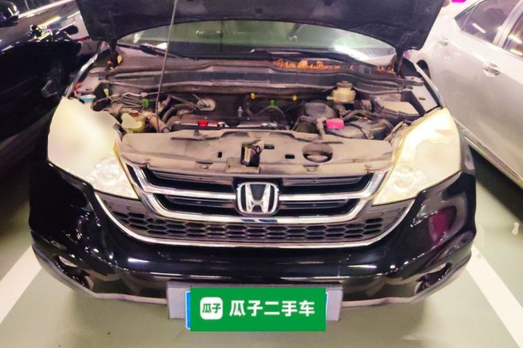 Used Honda CR-V 2010 2.4L automatic four-wheel drive luxury version Engine Bay