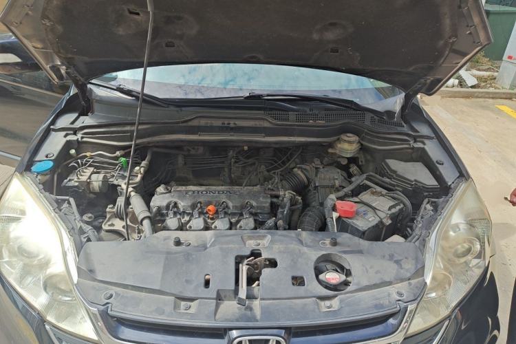 Used Honda CR-V 2010 2.0L automatic two-wheel drive urban version Engine Bay