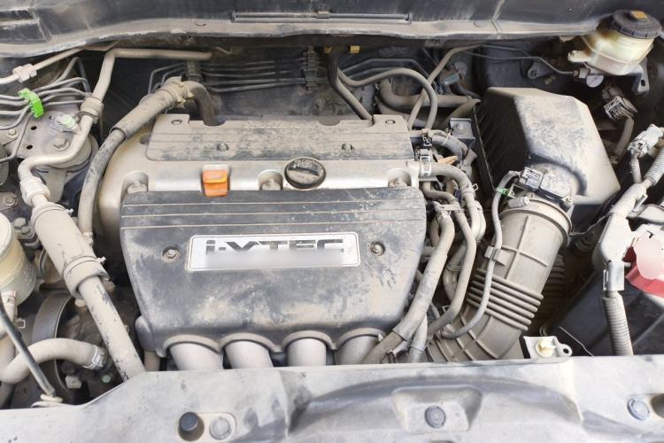 Used Honda CR-V 2010 2.4L automatic four-wheel drive luxury version Engine Bay