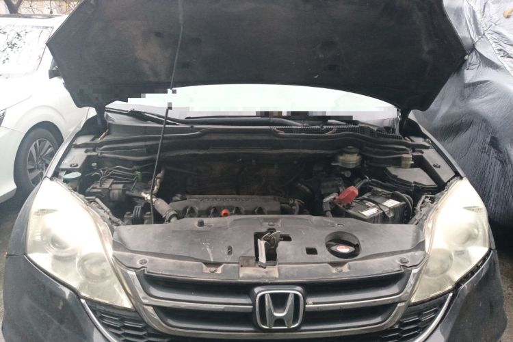 Used Honda CR-V 2010 2.0L manual two-wheel drive urban version Engine Bay