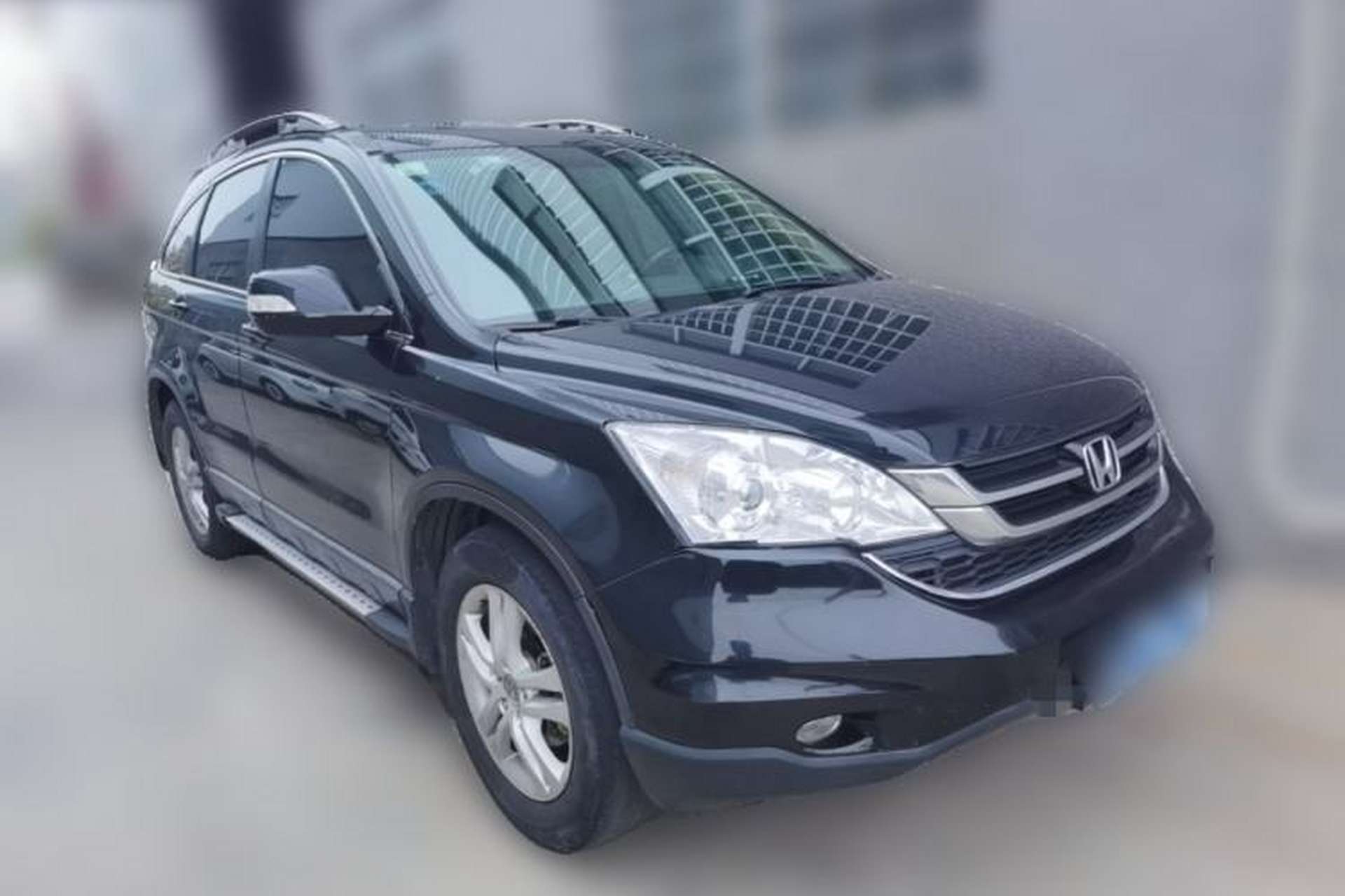 Used Honda CR-V 2010 2.4L automatic four-wheel drive luxury version Front Right 45 Deg