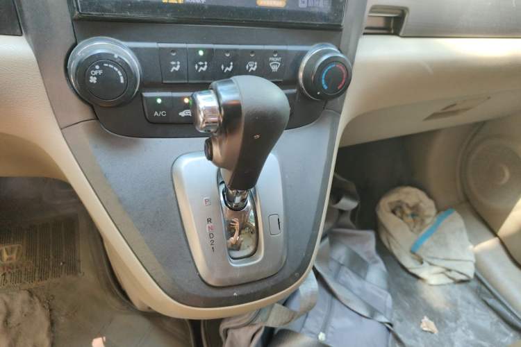 Used Honda CR-V 2010 2.0L Automatic Four-Wheel Drive Classic Edition Gear Lever