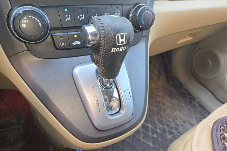 Used Honda CR-V 2010 2.0L Automatic Four-Wheel Drive Classic Edition Gear Lever