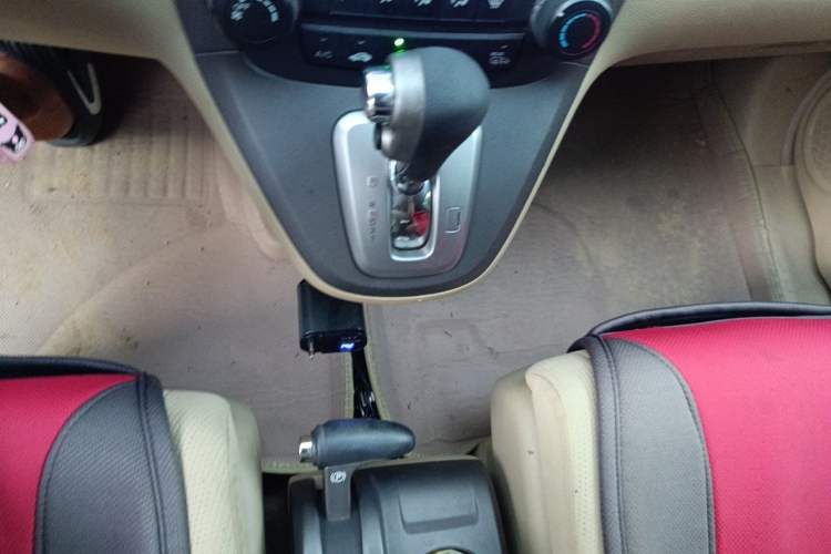 Used Honda CR-V 2010 2.0L Automatic Four-Wheel Drive Classic Edition Gear Lever