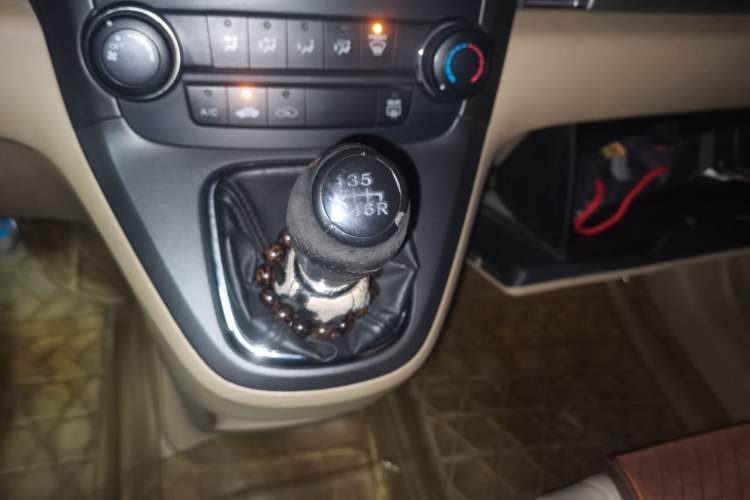 Used Honda CR-V 2010 2.0L manual two-wheel drive urban version Gear Lever