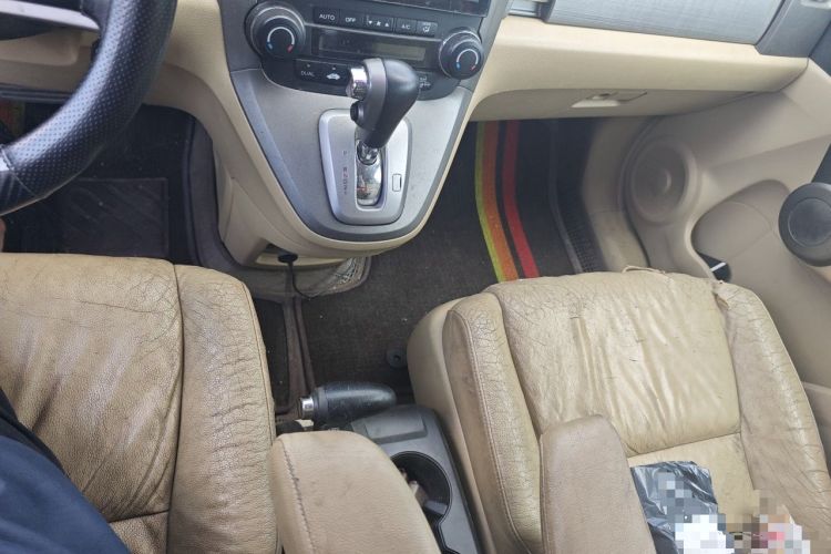 Used Honda CR-V 2010 2.4L automatic four-wheel drive luxury version Gear Lever