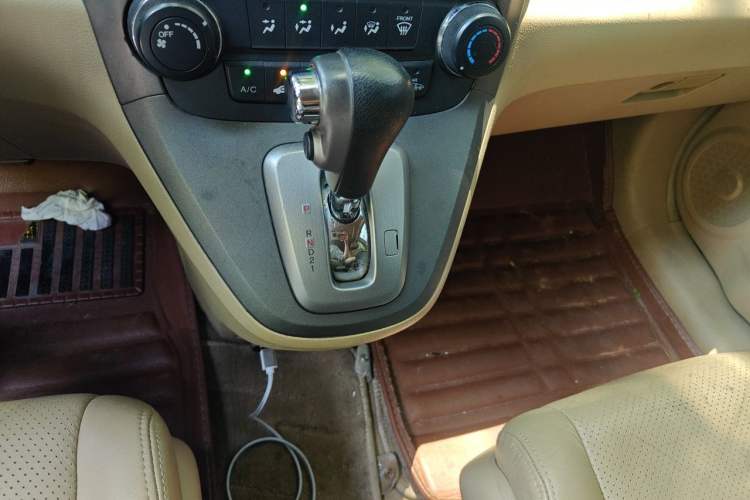 Used Honda CR-V 2010 2.0L Automatic Four-Wheel Drive Classic Edition Gear Lever