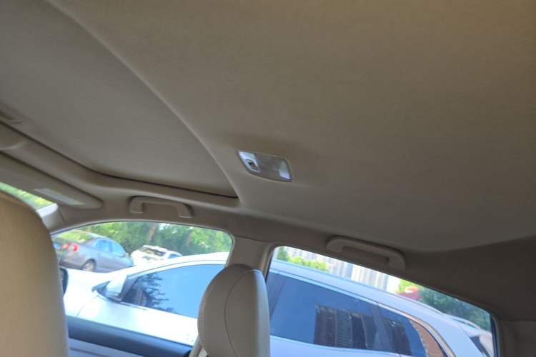 Used Honda CR-V 2010 2.0L Automatic Four-Wheel Drive Classic Edition Headliner