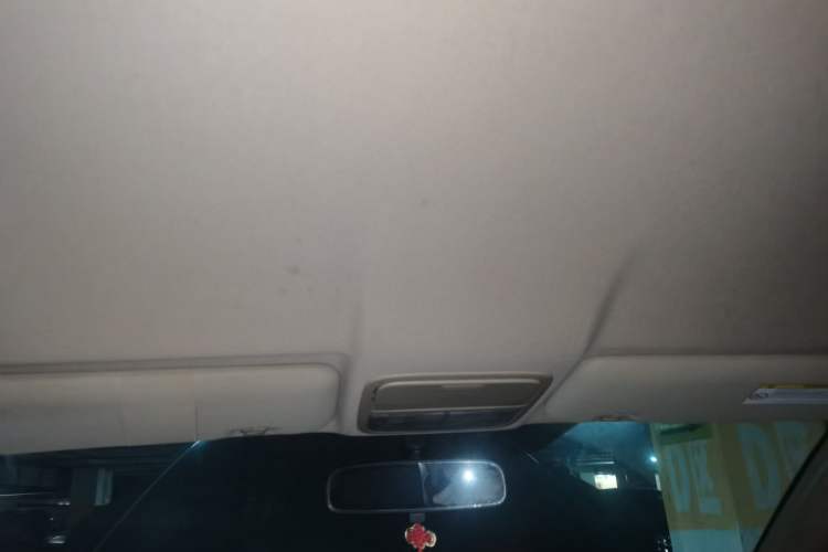 Used Honda CR-V 2010 2.0L manual two-wheel drive urban version Headliner